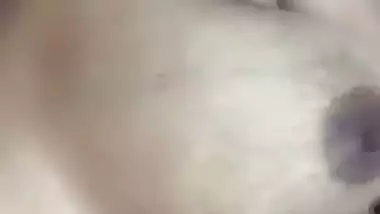 Girlfriend rubbing pussy xxx and fingering video making