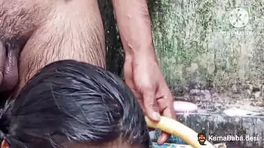 Kinky husband bathing with his nude wife in desi porn