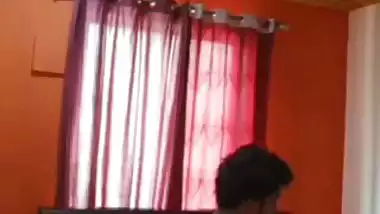 Couple gets drenched in sweat after a hard desi chudai