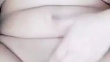 Hot girl opening shirt and sitting nude for fingering