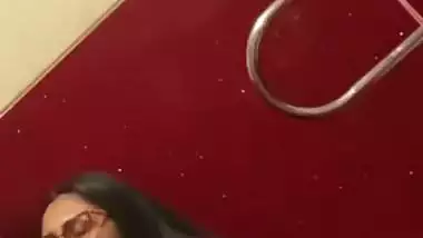 Chubby girl gives an outdoor blowjob in a cinema theatre