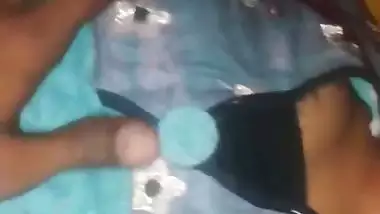 Desi closing eyes and accepting porn video