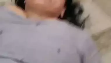 Gigolo bangs a desi Indian MILF in desi sex MMS