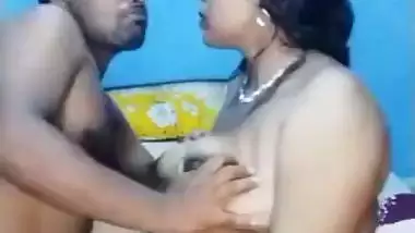 Pregnant wife blowjob and her boobs sucking viral HD MMS